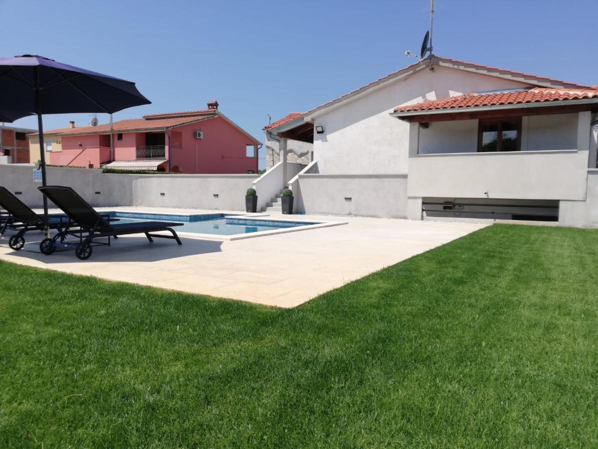 Holiday Home Victoria Poreč Eksteriør bilde